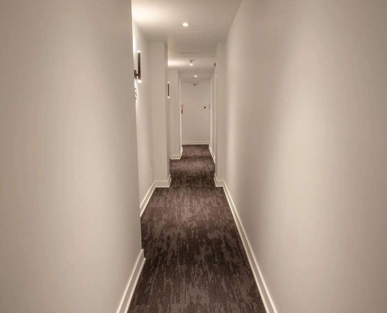 Studio #9 - Self Check-In - Plateau - St-Denis Montreal Apartment